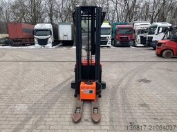 BT Fahrerstand Hochhubwagen Elektro SPE160 Triplex