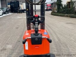 BT Fahrerstand Hochhubwagen Elektro SPE160 Triplex