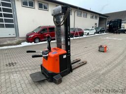 BT Fahrerstand Hochhubwagen Elektro SPE160 Triplex