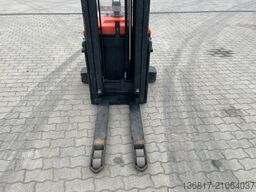 BT Fahrerstand Hochhubwagen Elektro SPE160 Triplex