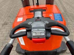 BT Fahrerstand Hochhubwagen Elektro SPE160 Triplex