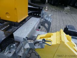 MÜLLER-MITTELTAL 20 to. Tandem Haken-Containeranh. mit Container