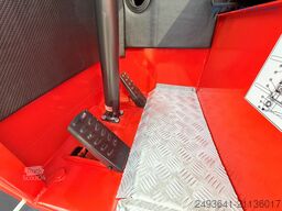 Combilift C8000 GAS TRIPLEX 8300 WIDE POSITIONER