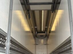 MERCEDES-BENZ Antos1836*E6a*Retarder*Carrier*LBW*3 Verdampfer*