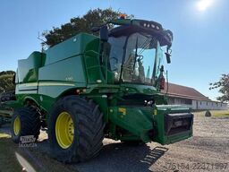 John Deere S 790