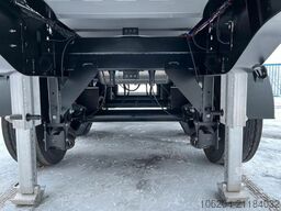 REISCH Sattelauflieger Alu Box