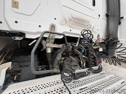 MERCEDES-BENZ Actros1842*Euro 6C*Retarder*Kühlbox*Klima*ADR