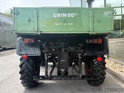 MERCEDES-BENZ Unimog 411 Cabrio H - Kennzeichen