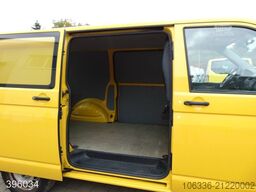 VOLKSWAGEN T5 TRANSPORTER 2.0 TDI 2x Schiebetür-3 Sitzer
