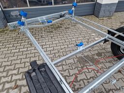 trailershop Bootanhänger direkt 1300kg GN231  Neptun