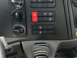 Mercedes-Benz Atego 1323 A 4x4 Atego 1323 A 4x4, Heckkran Hiab 055 B-2 CL, 2x AHK