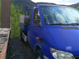 Mercedes-Benz 616 CDI 5-seater flatbed truck as a repair object
