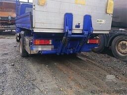 Mercedes-Benz 616 CDI 5-seater flatbed truck as a repair object