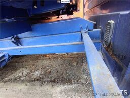 Mercedes-Benz 616 CDI 5-seater flatbed truck as a repair object
