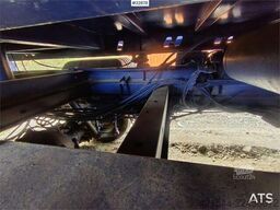 Mercedes-Benz 616 CDI 5-seater flatbed truck as a repair object