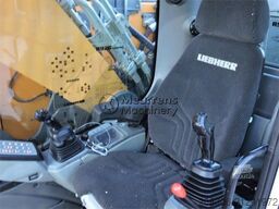 LIEBHERR R926