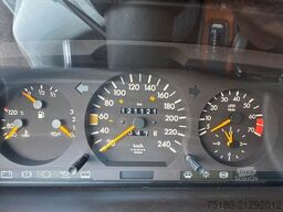 MERCEDES-BENZ 260 E Limousine PKW Oldtimer AHK