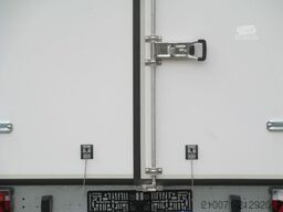 BLYSS Kofferanhänger 305x146x180cm 2700kg zGG