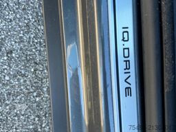 VOLKSWAGEN T-ROC IQ DRIVE