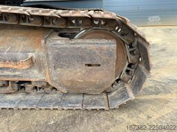 Hitachi ZX225US5LC