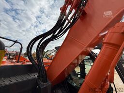Hitachi ZX225US5LC