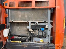 Hitachi ZX225US5LC