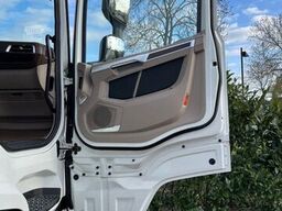 DAF XG+ 530 FT