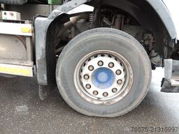 VOLVO FM9 300 6x2 Abrollkipper + kran