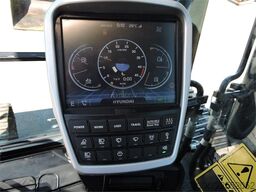 HYUNDAI HX160