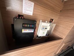 KNAUS Van TI VANSATION 650 MEG L-Sitzgruppe, Markise