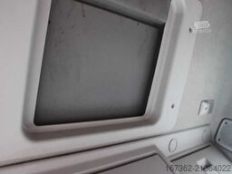 RENAULT D 18, EURO 6, TAIL LIFT