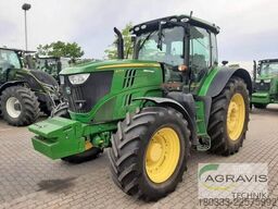 John Deere 6215 R