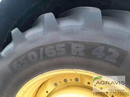 John Deere 6215 R