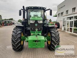 John Deere 6215 R