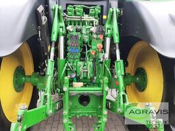 John Deere 6215 R