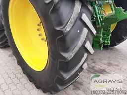 John Deere 6215 R