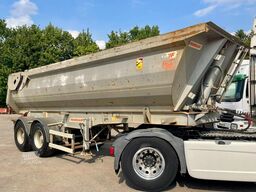 Fruehauf STEEL CHASSIS,  DUMPER!   Full spring!  TOP con...