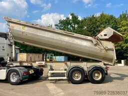 Fruehauf STEEL CHASSIS,  DUMPER!   Full spring!  TOP con...