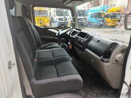 Nissan Cabstar 35.12 NT400 Multitel MJ201