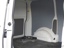 VW Transporter 2.0 TDI 150PK EURO 6 - Airco - Navi...