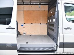 MERCEDES-BENZ Sprinter 319CDI V6 L2H2 Standheizung AHK 3,5T