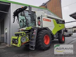 Claas TRION 730