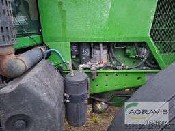 John Deere 7710