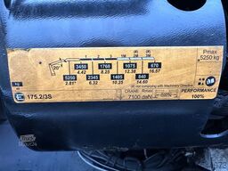 Mercedes-Benz Arocs 3243 8x4 Tridem Kipper/Kraan Euro 6