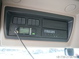 DAF LF 12.210 18-pallet container with tail