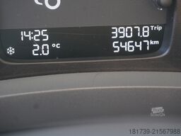 DAF LF 12.210 18-pallet container with tail