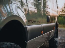 MERCEDES-BENZ ATACAMA 4x4D - 100% autark, Längsschläfer für 4