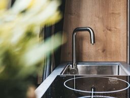 MERCEDES-BENZ ATACAMA 4x4D - 100% autark, Längsschläfer für 4