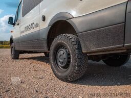 MERCEDES-BENZ TAKLAMAKAN 4x4 190PS mit Innova Roadtrip Ausbau