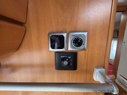 HYMER/ERIBA Nova 532 Truma*Markise*TV*Einzelbetten